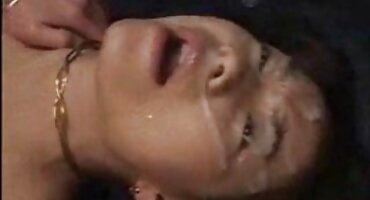 phim sex việt nam ngoại tình trong nhà nghỉ Chị gái fucked trên chiếc ghế dài. sex đồng tính